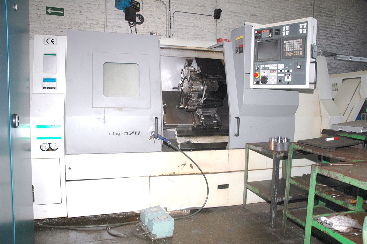 TORNO CNC MARCA CMZ MODELO TBI-520